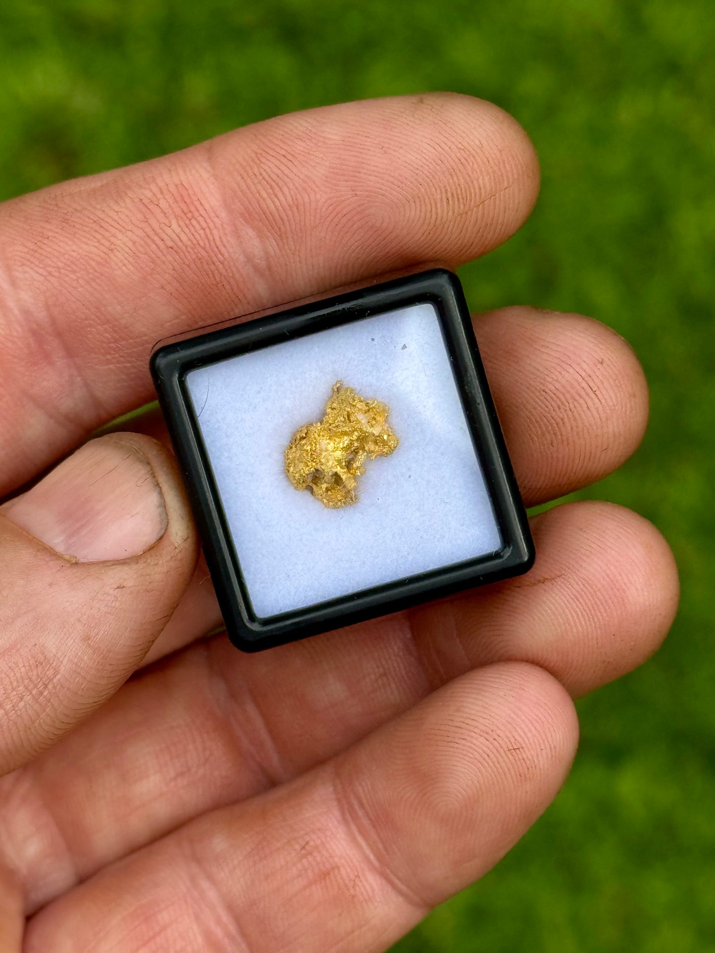Amazing 1.51 gram natural gold nuggets